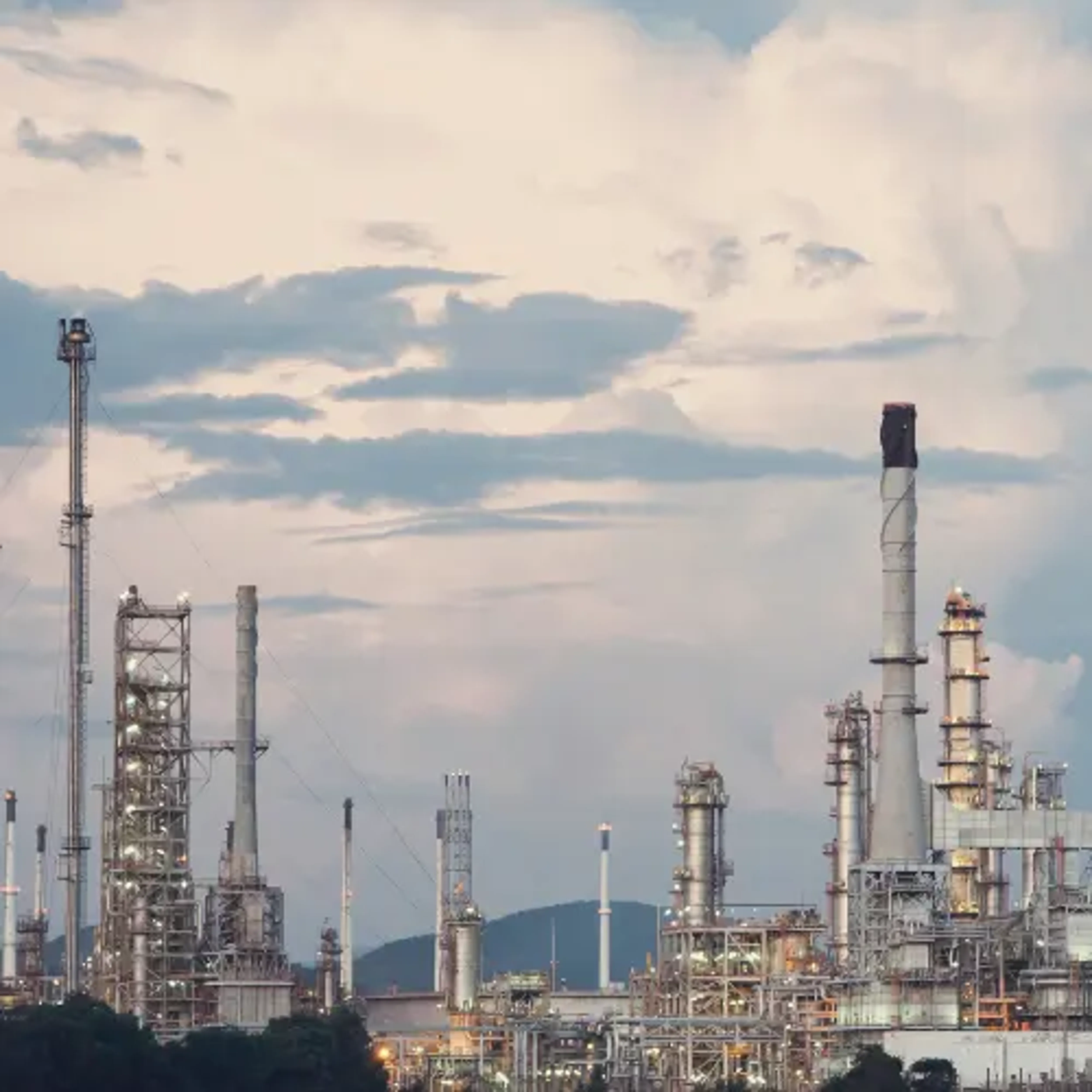 NA-En-Application-Photo-refinery-flare-gas-recovery-systems-V3