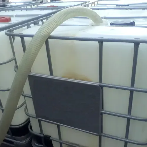 ARO-Zh-Industry-Photo-Interior-Pneumatic IBC Tote Pump Solutions For Chemical Transfer-V11.webp