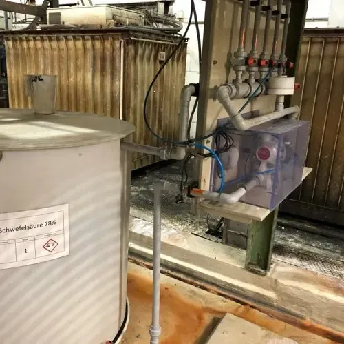 ARO-Zh-Industry-Photo-Interior-Pneumatic IBC Tote Pump Solutions For Chemical Transfer-V12.webp