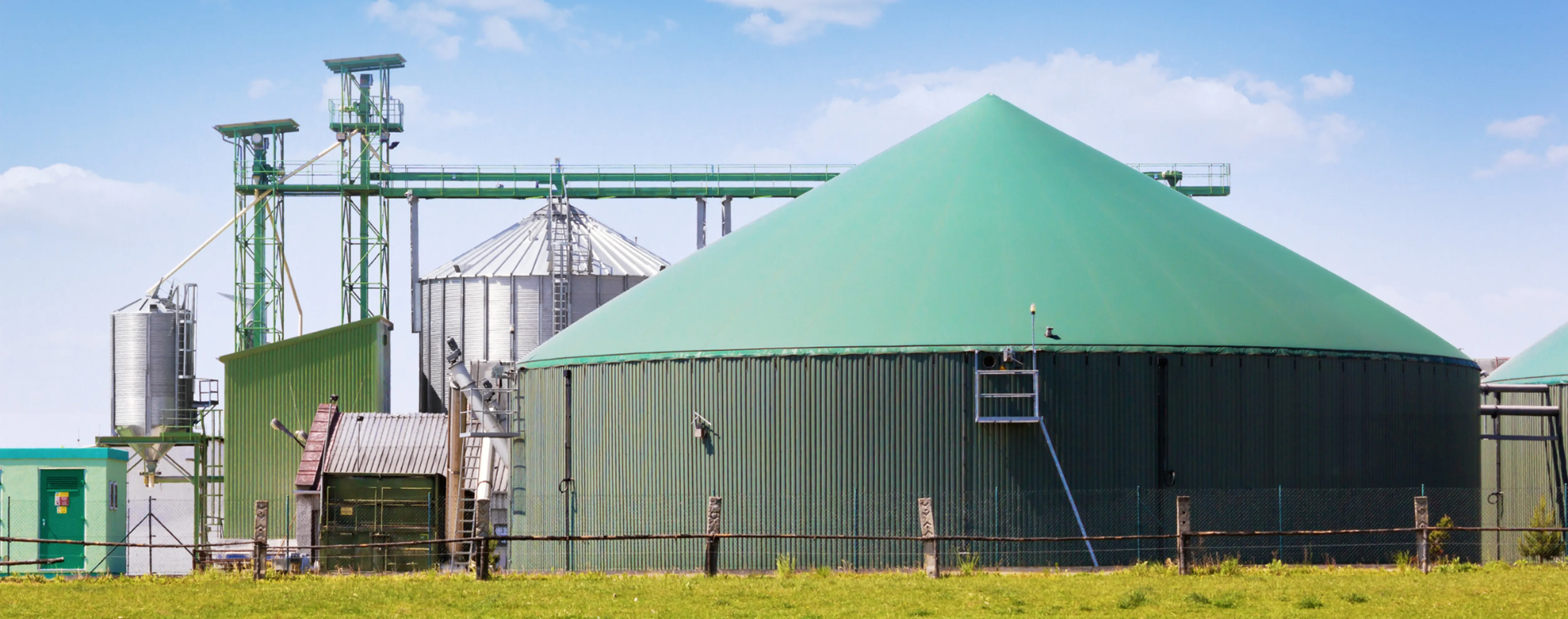 EM-En-Industry-Photo-biogas-loading-arms