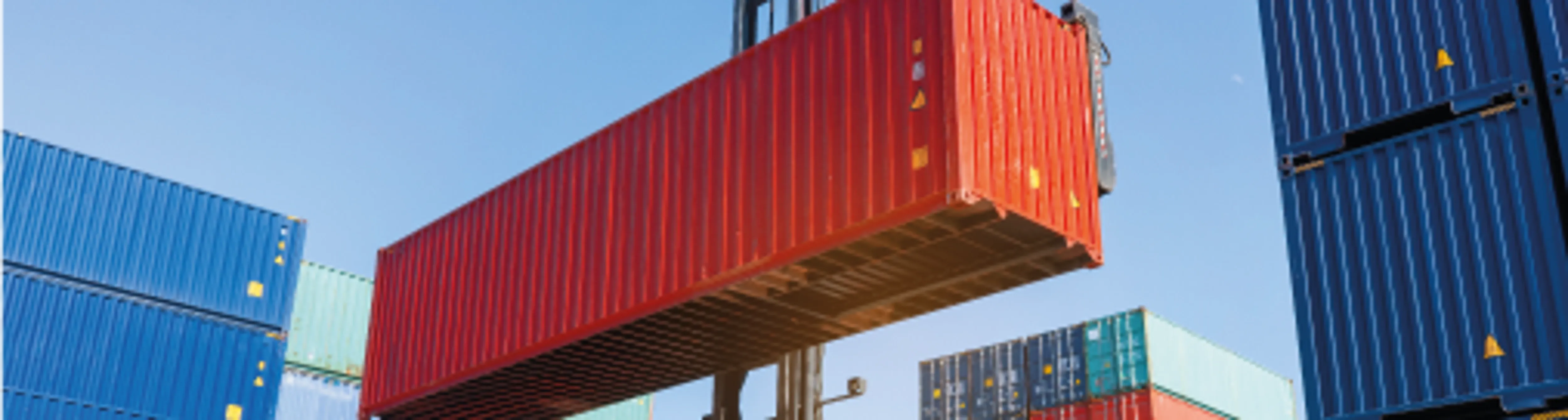 EM-En-Industry-Photo-rail-car