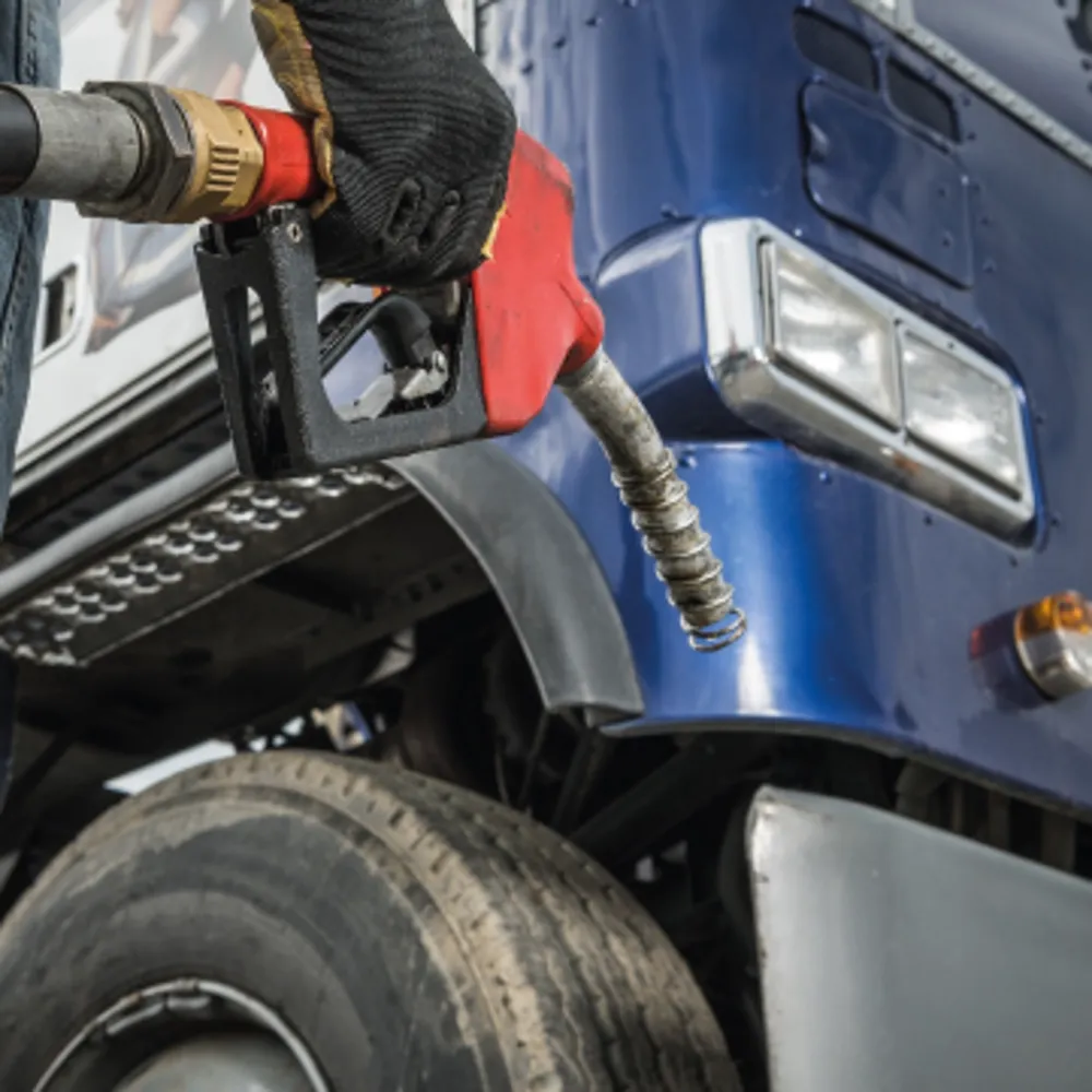 EM-En-Product-Photo-refueling-tank-truck