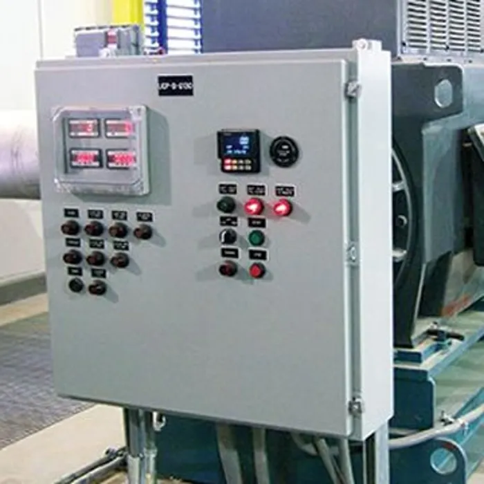 HL-En-Product-Photo-analog-monitors