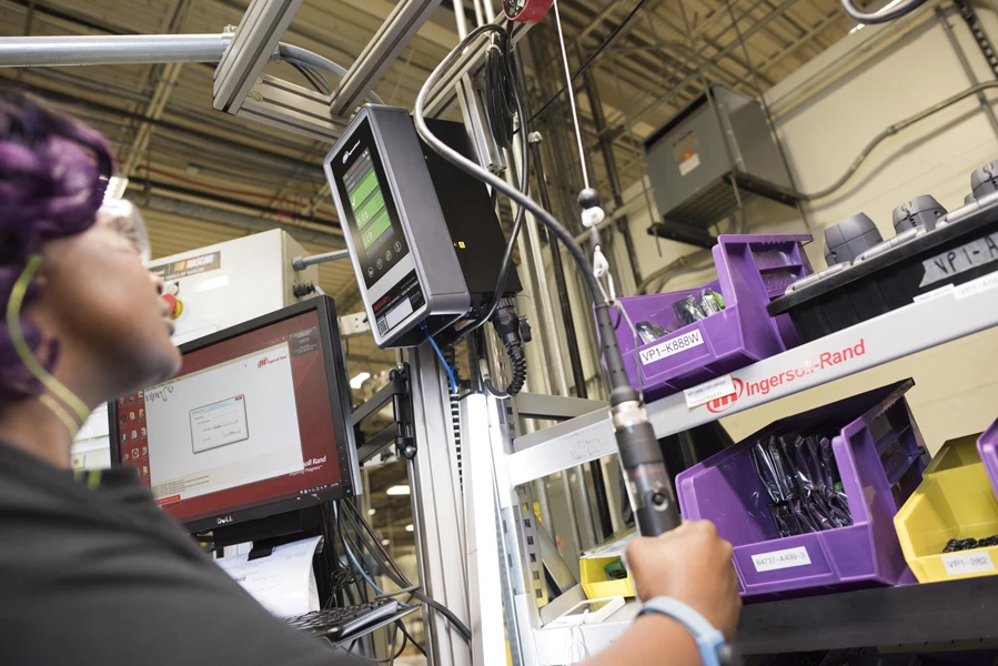 PTL-Zh-Product-Photo-future-of-generation-z-in-manufacturing