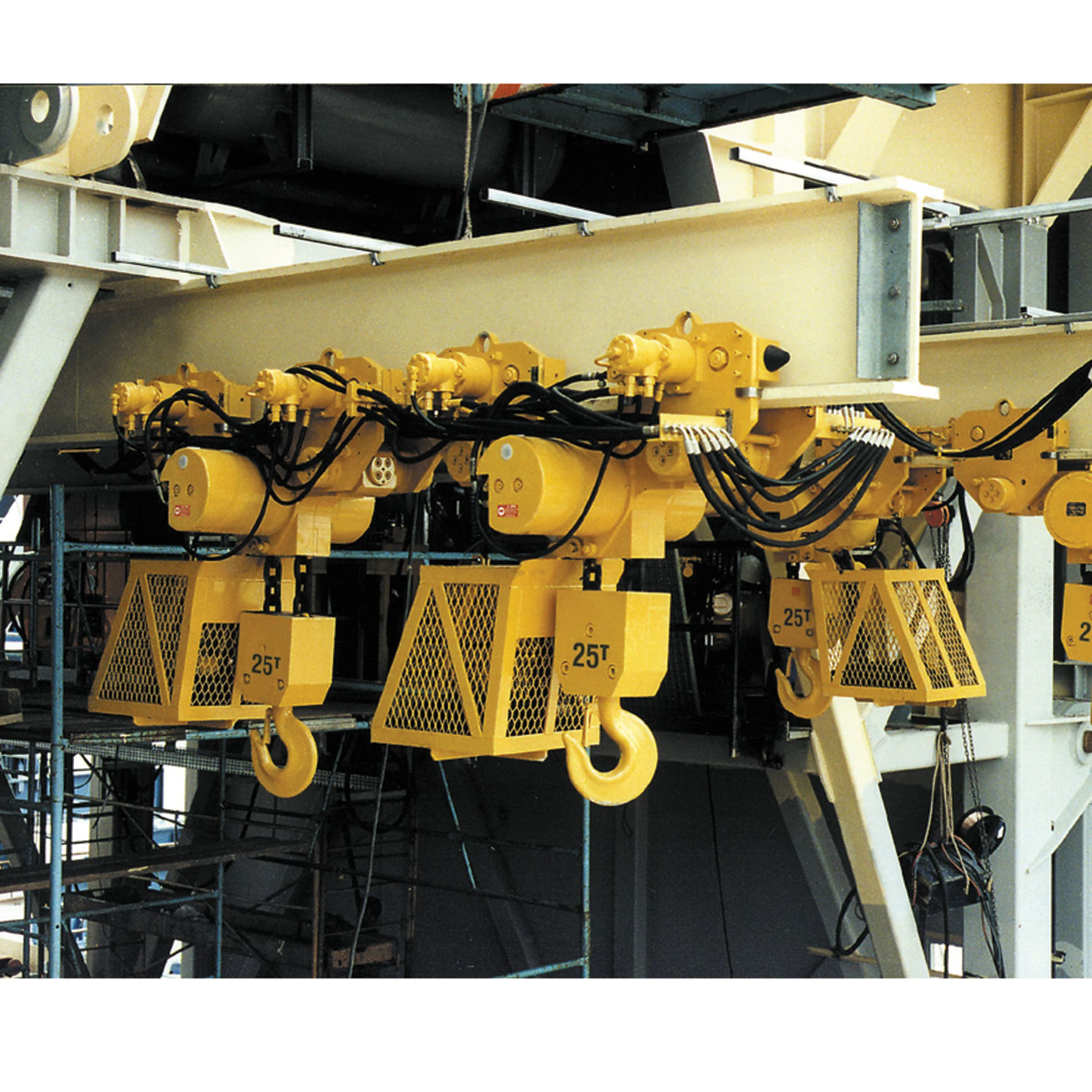 PTL-En-Application-Photo-lifting-custom-solutions