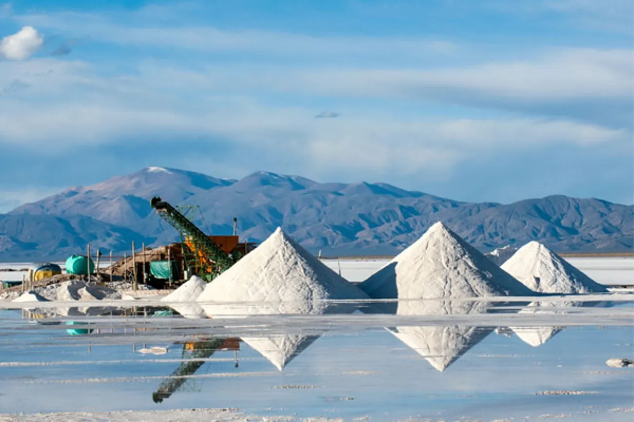 NA-En-Industry-Photo-lithium-mining