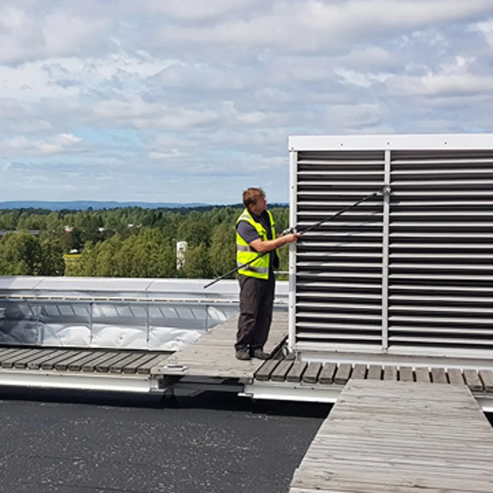 RT-En-Product-Photo-machine-hall-ventilation-audit