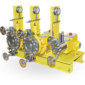 MR-En-Product-Photo-milroyal-series-metering-pumps-V1