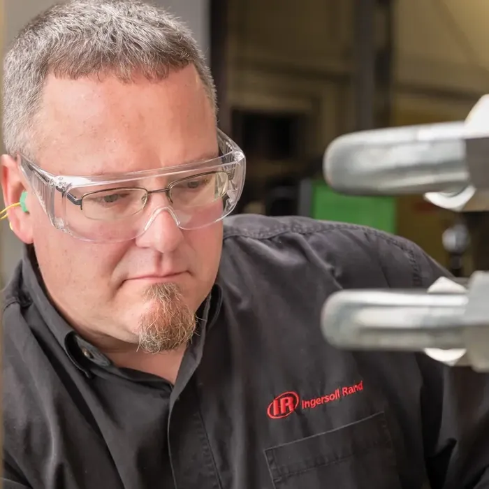 IRP-En-Industry-Photo-parts-and-service