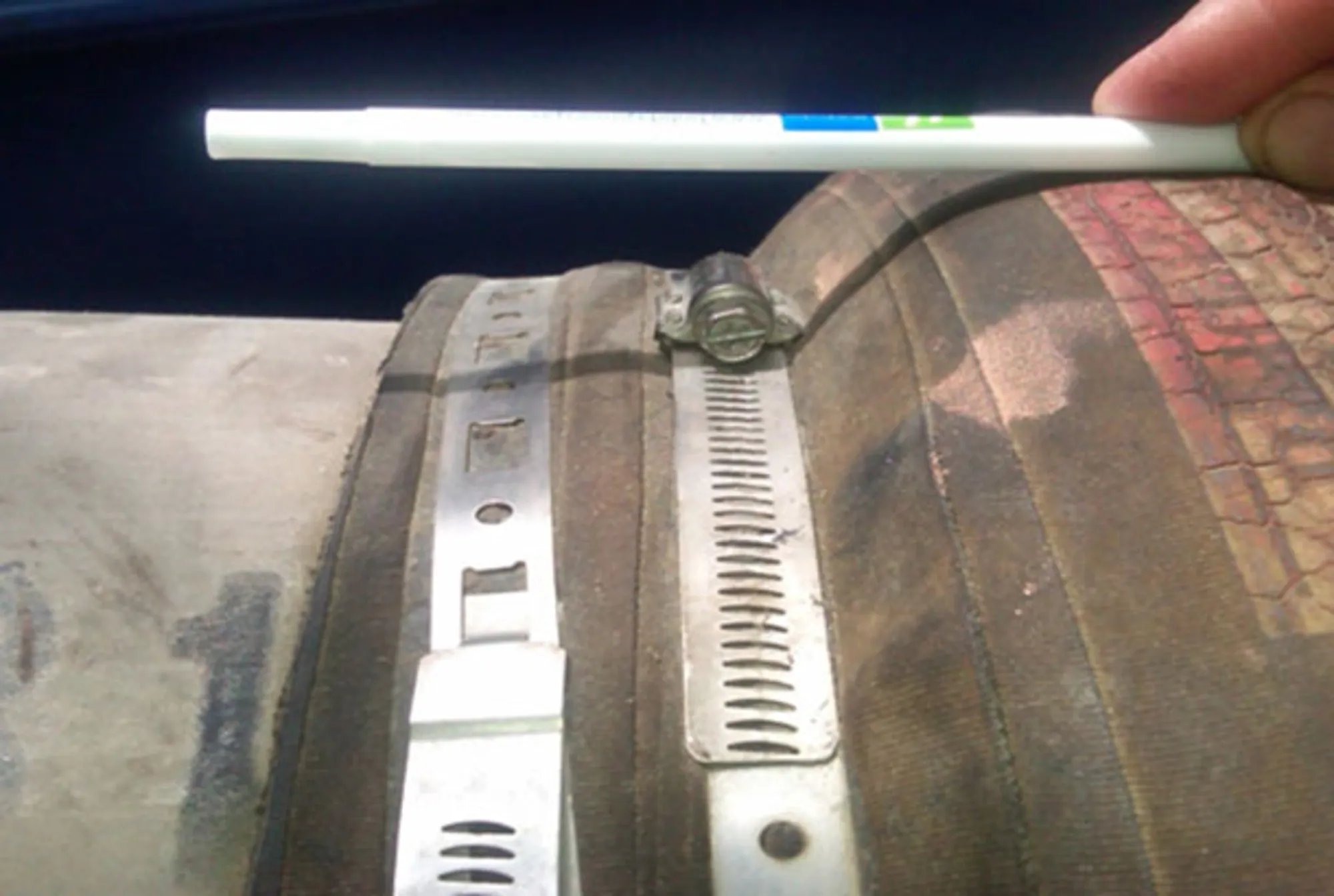 NA-En-Industry-Photo-pipe-strain