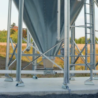 MAX-En-Product-Photo-poultry-bin-scale-V5