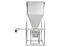 MAX-En-Product-Photo-poultry-feed-weigher