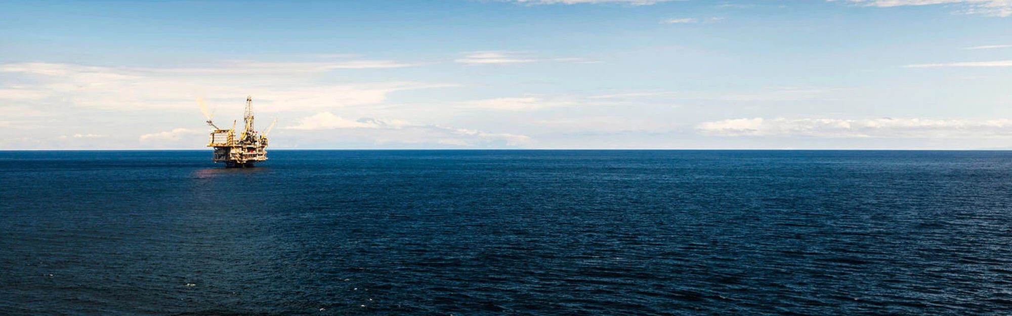 SEP-En-Application-Banner-safety-and-cutting-costs-on-an-offshore-oil-platform