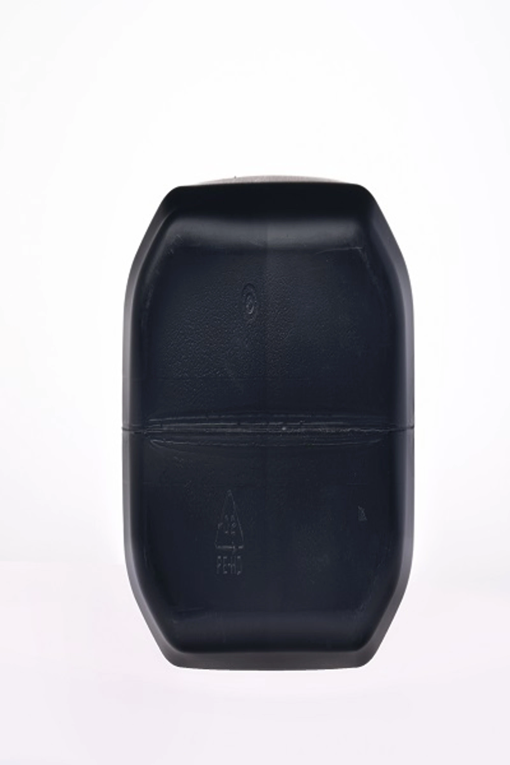 ER-En-Product-Photo-super-lube-100-synthetic-vacuum-pump-oil-5-litres-7201466000-V6