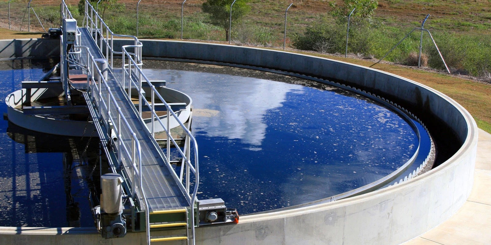 MR-En-Industry-Banner-surface-water-treatment-applications