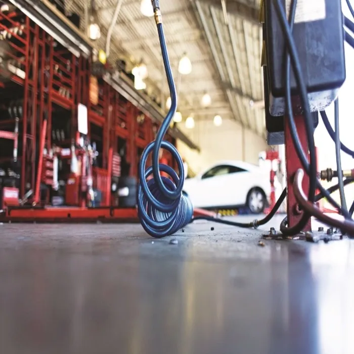 IRP-En-Industry-Photo-vehicle-services-ac-V6