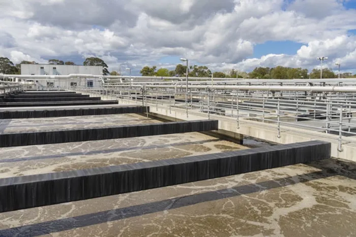 NA-En-Industry-Photo-wastewater-purification-oxygenation-of-activated-sludge-tanks